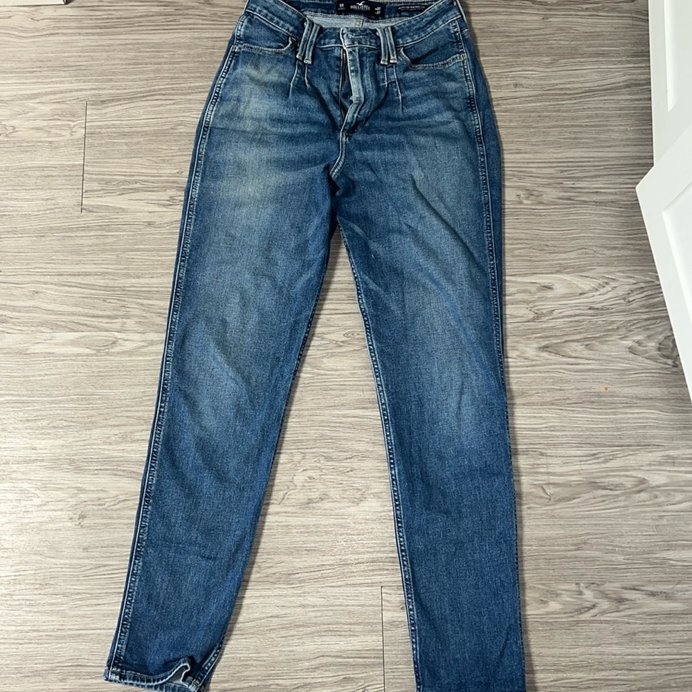 Hollister mom jeans